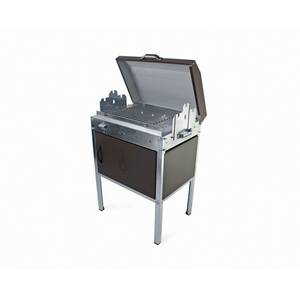 CHARCOAL GRILL WITH WARDROBE